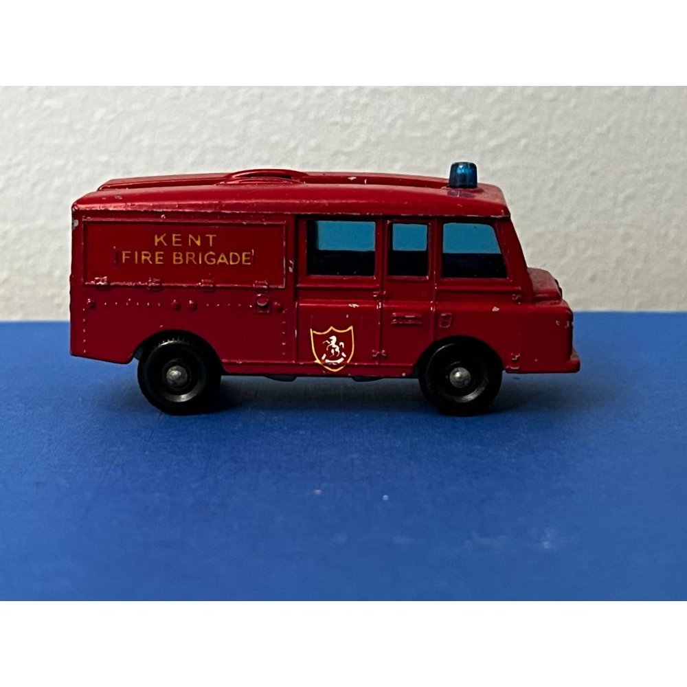 Vintage Matchbox Lesney #57 Land Rover Fire Truck Kent Fire 1/64 Scale Diecast